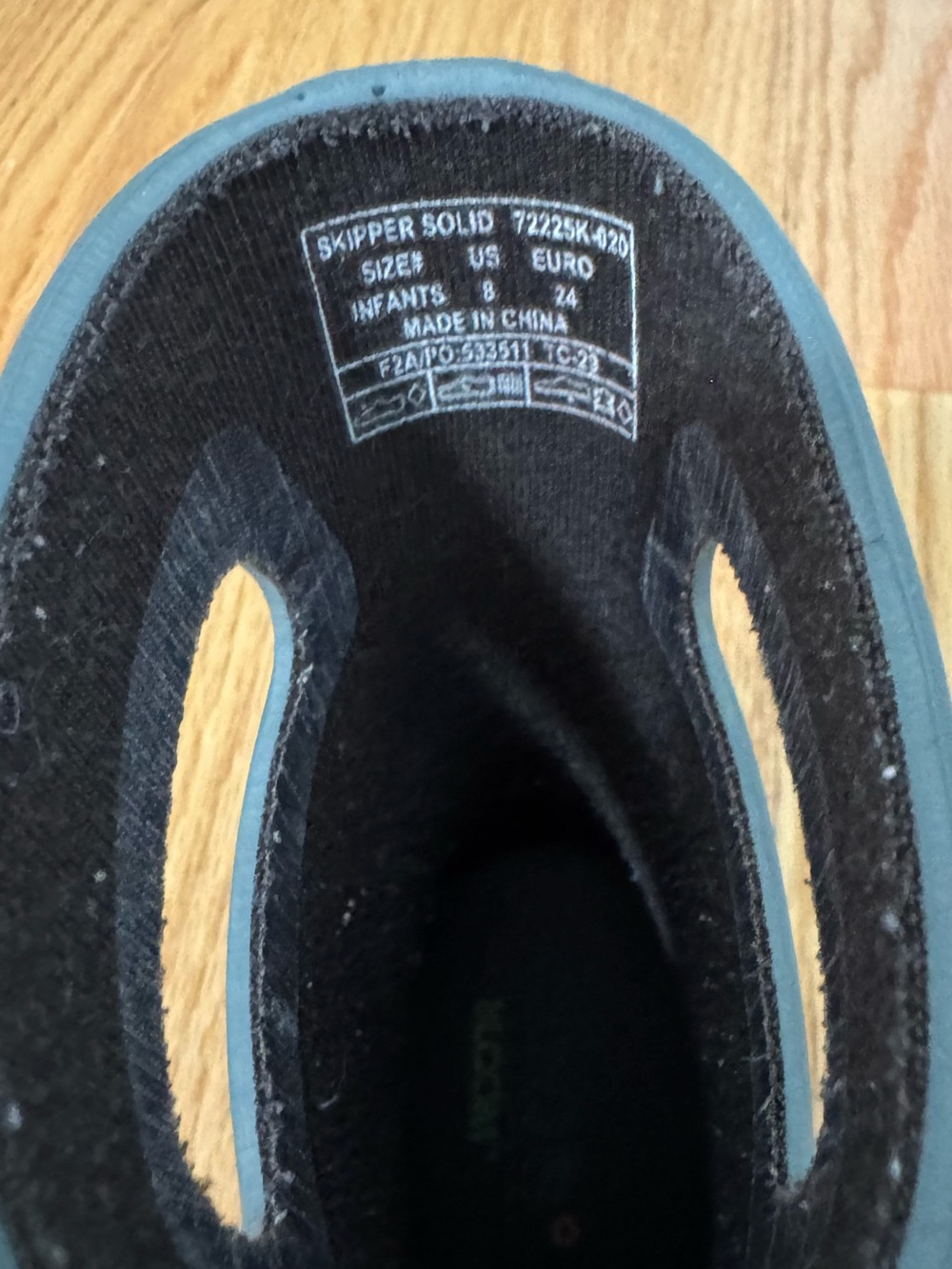 Bogs Kids Rain & Snow Boots in Gray - size 8 (toddler) GUC! Skipper solid bogs! - Picture 2 of 3